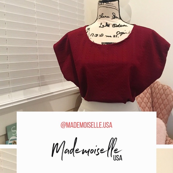Red blouse - Picture 1 of 2